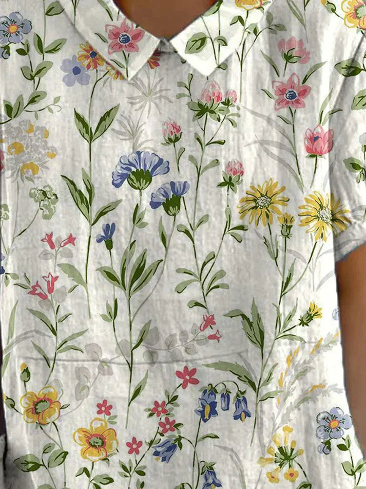 Camila - afslappet skjorte til kvinder lavet af bomuld og hør med retro blomsterprint