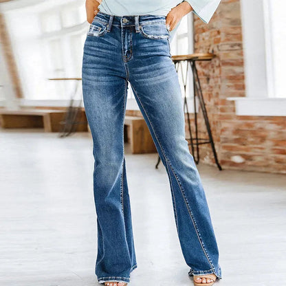 Trendy højtaljede jeans til modebevidste kvinder om vinteren