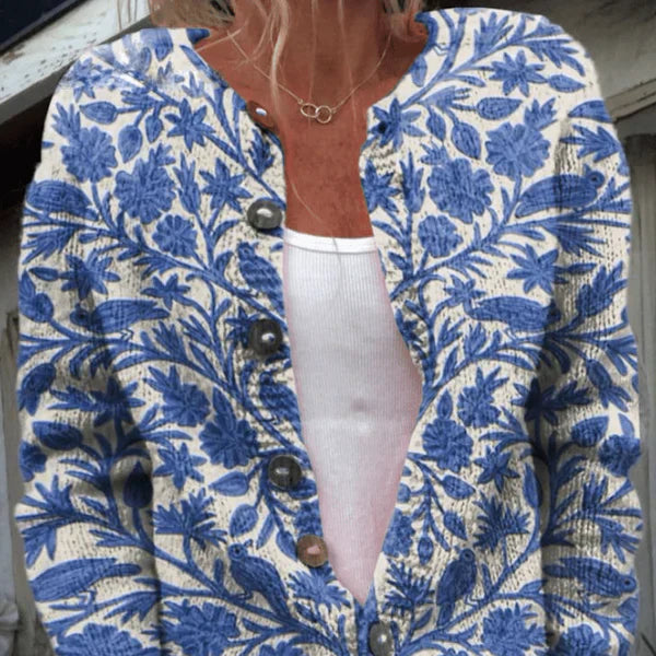 Marlene – strikket blomstret cardigan med knaplukning