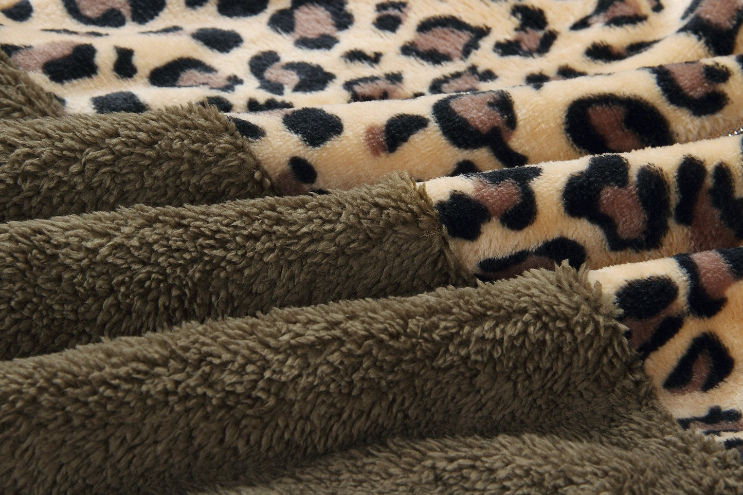 Teddy pullover - ekstrem varm og hyggelig hættetrøje med et stilfuldt leopardprint til foråret
