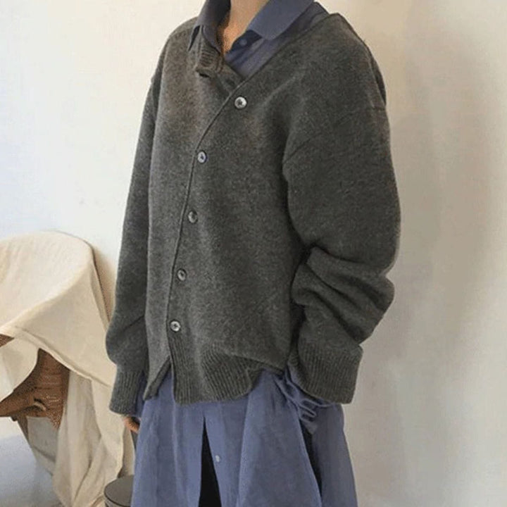 Buttonelegance – jakke med knaplukning for tidløs elegance