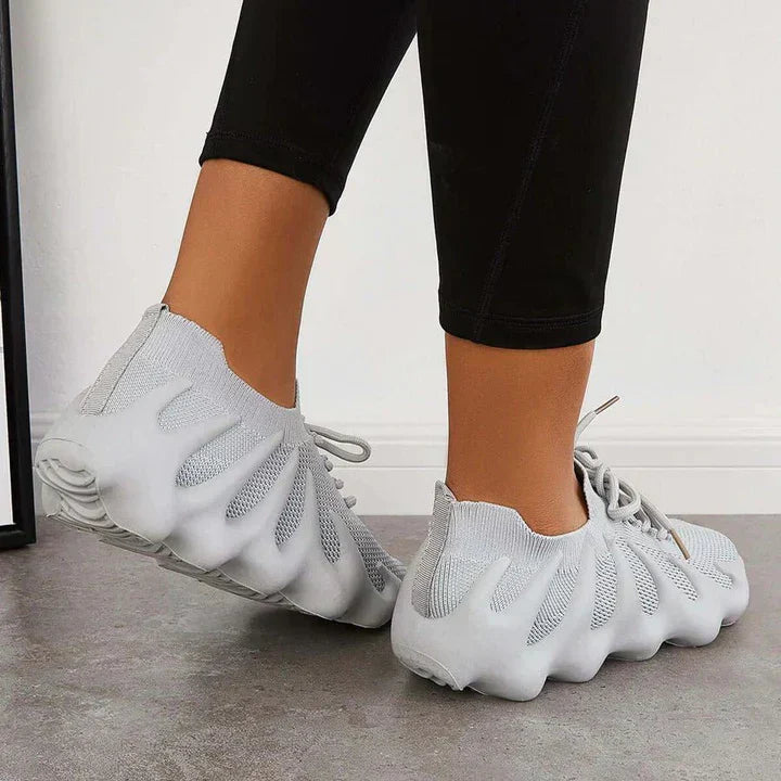 Futuristiske sneakers med åndbart design