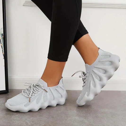 Futuristiske sneakers med åndbart design