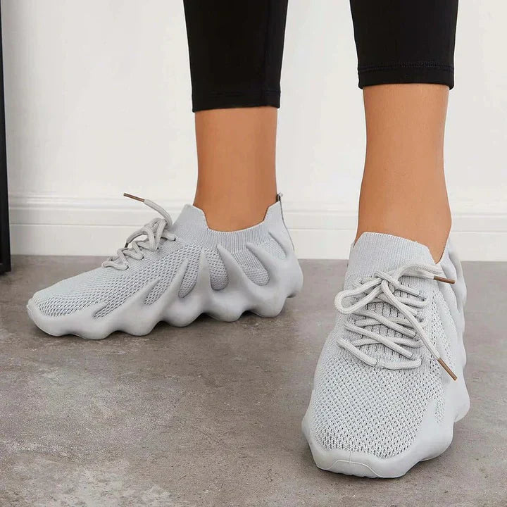 Futuristiske sneakers med åndbart design