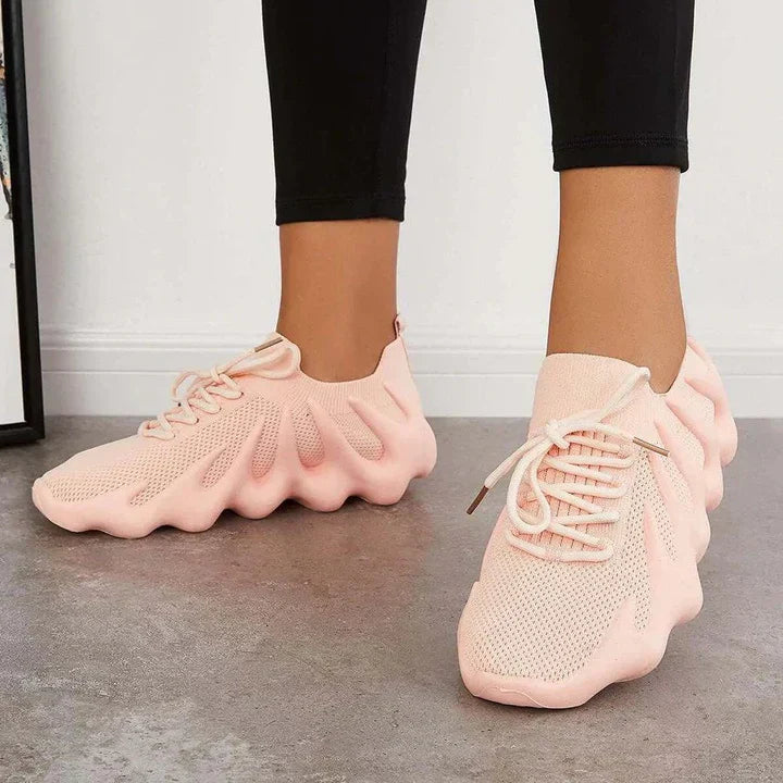 Futuristiske sneakers med åndbart design