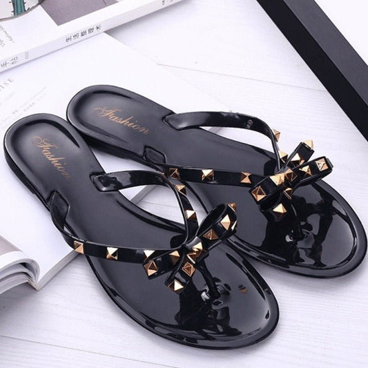 Flip-flops-sandaler med nitter